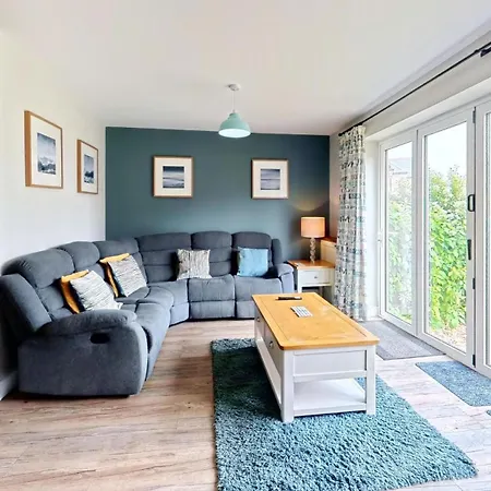 Bumblebee Cove- 2 1 Minute - Part Of The The Bay Village With Pool, Gym And Direct Access, Pub, Restaurant, Tennis And Meadows Walks Сasa de vacaciones *