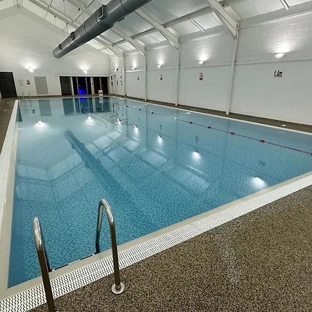 Bumblebee Cove- 2 1 Minute - Part Of The The Bay Village With Pool, Gym And Direct Access, Pub, Restaurant, Tennis And Meadows Walks Сasa de vacaciones *