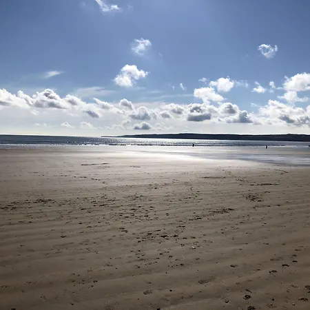 Bumblebee Cove- 2 1 Minute - Part Of The The Bay Village With Pool, Gym And Direct Access, Pub, Restaurant, Tennis And Meadows Walks *