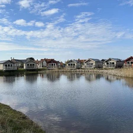 Сasa de vacaciones Bumblebee Cove- 2 1 Minute - Part Of The The Bay Village With Pool, Gym And Direct Access, Pub, Restaurant, Tennis And Meadows Walks *